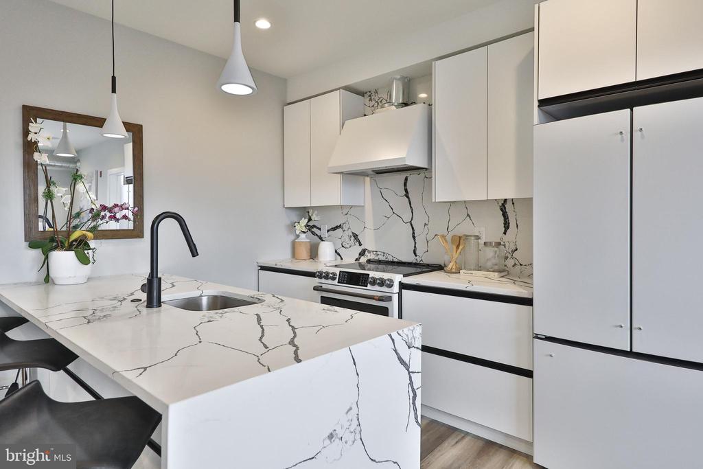 1612 CAMBRIDGE ST 304