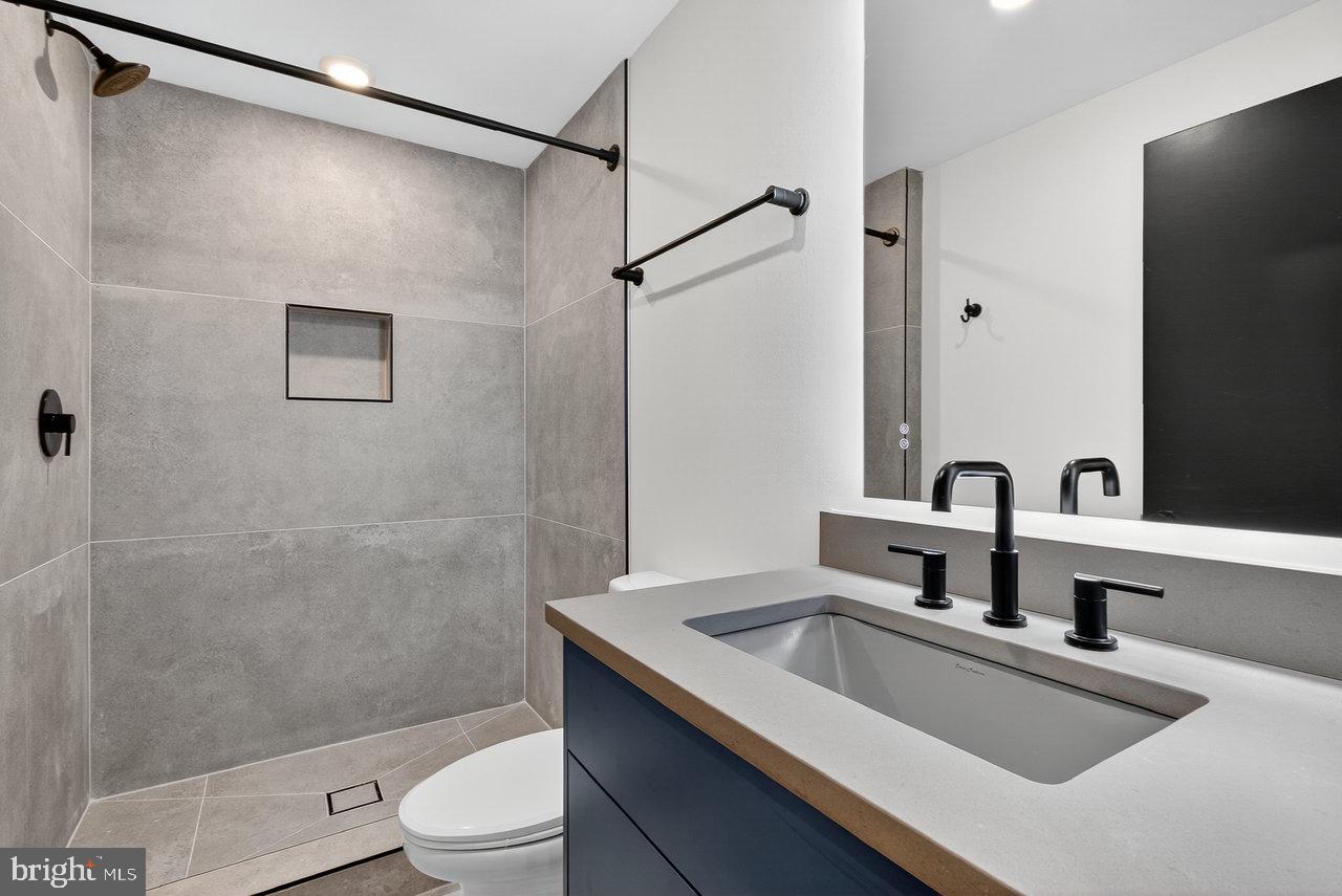 2219 N 4TH STREET 21 5