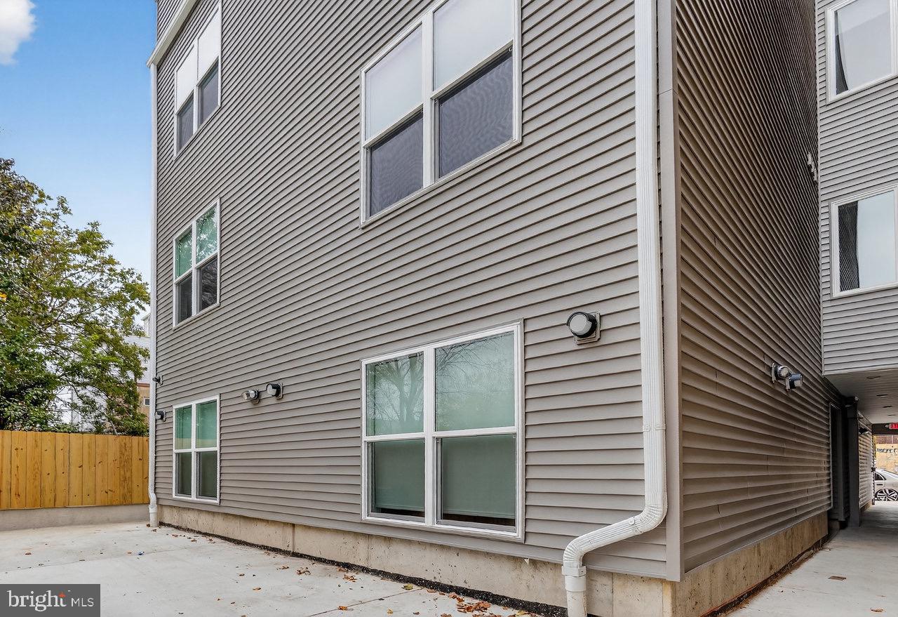 2219 N 4TH STREET 21 5