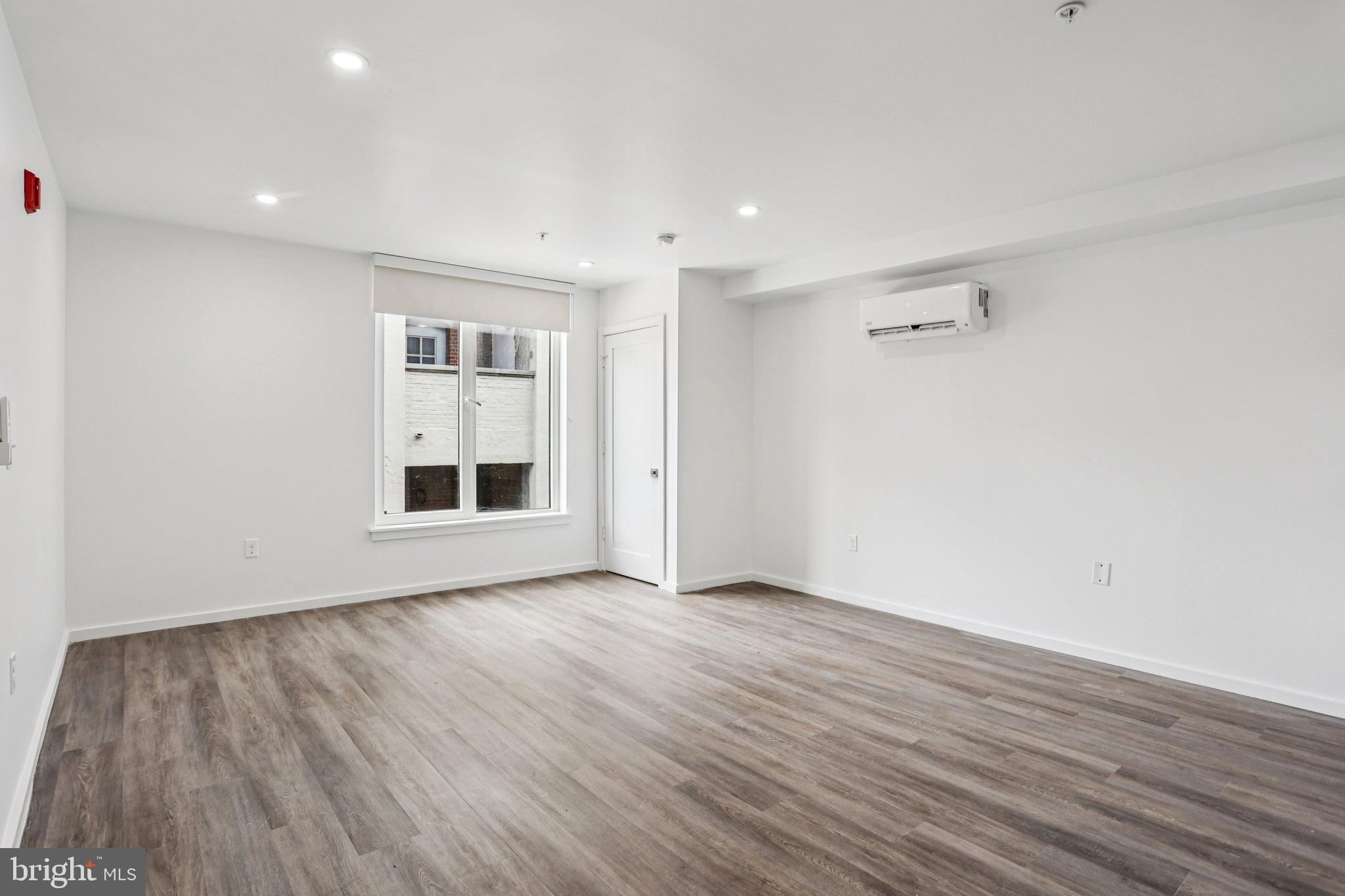 1201 VINE STREET 303 STUDIO