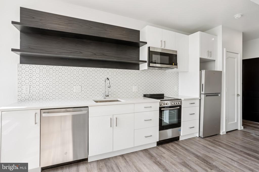 1201 VINE STREET 403 STUDIO