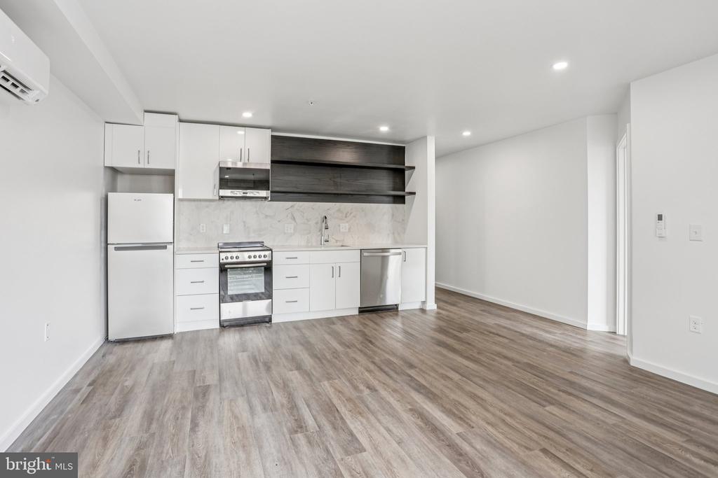 1201 VINE STREET 720 1 BED