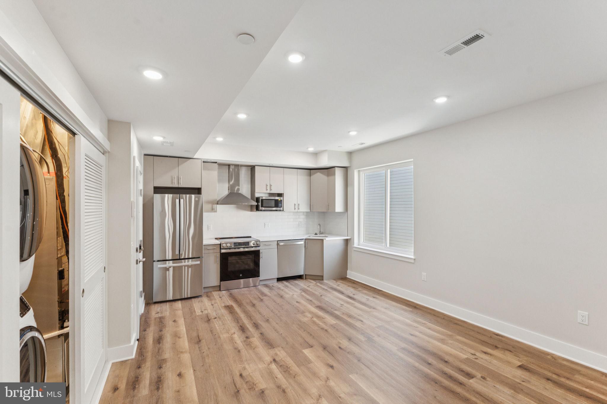 1436 PARRISH STREET D