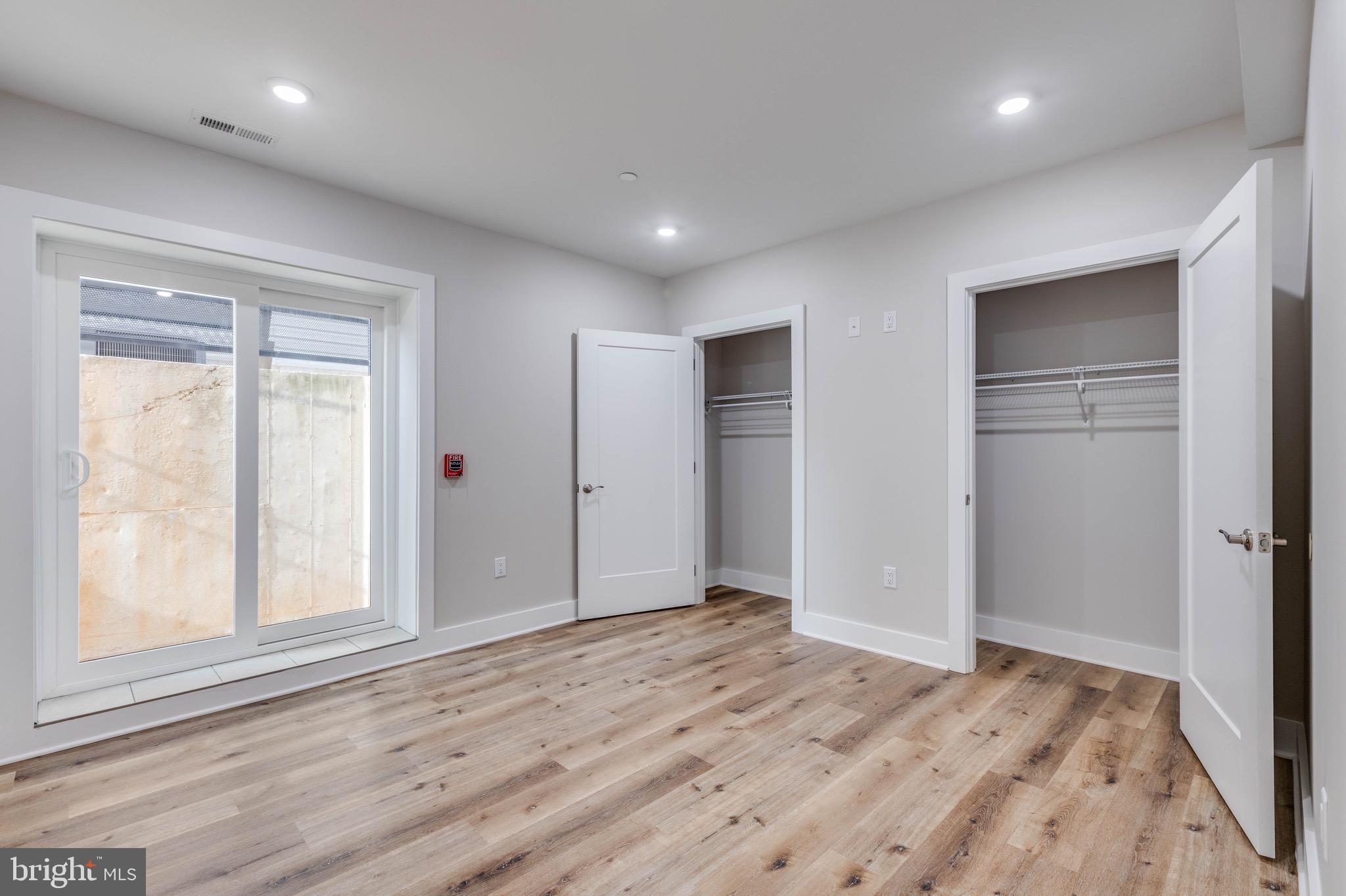 1434 PARRISH STREET B