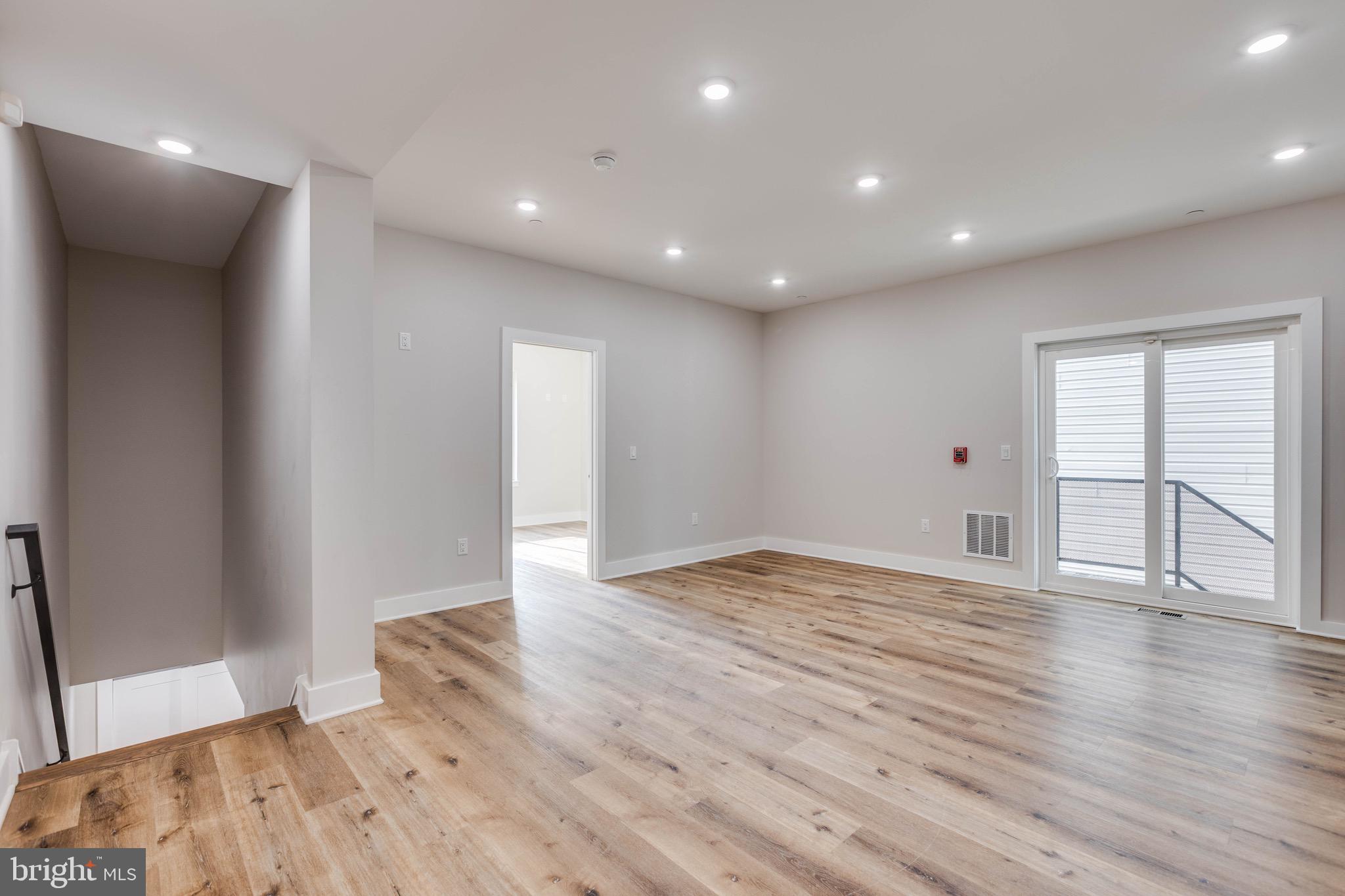 1434 PARRISH STREET B