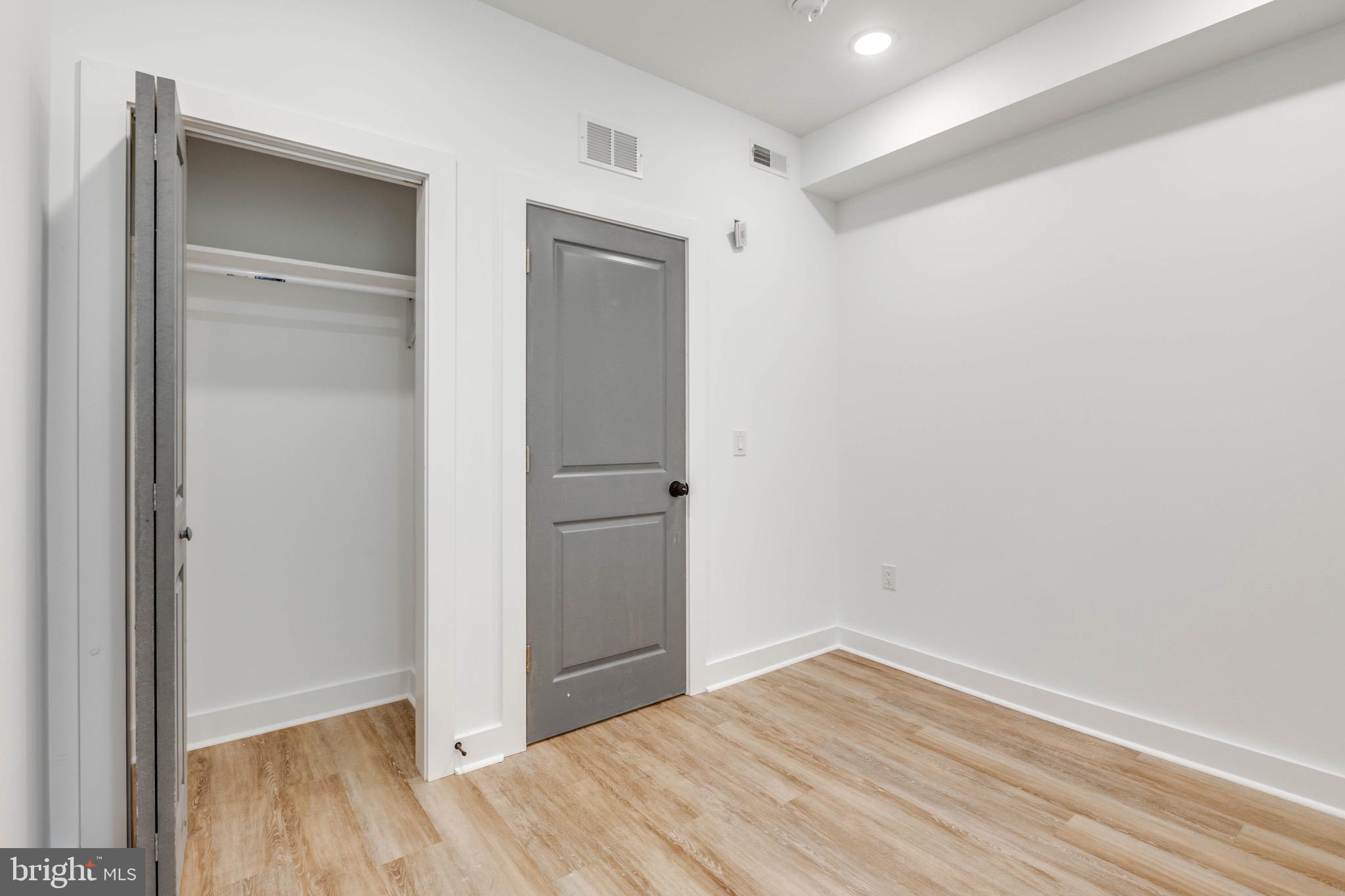 2348 N PARK AVENUE B