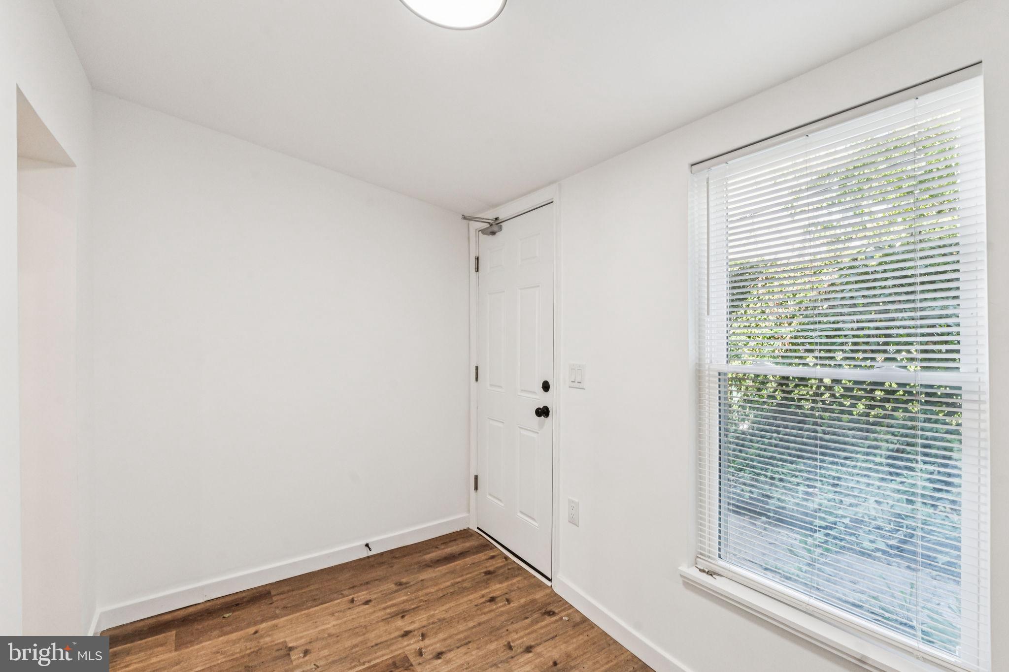 1125 W CUMBERLAND STREET B