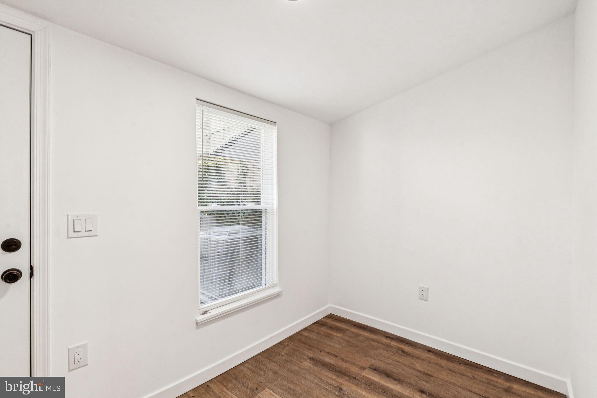 1125 W CUMBERLAND STREET B