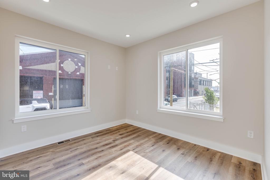 1434 PARRISH STREET A