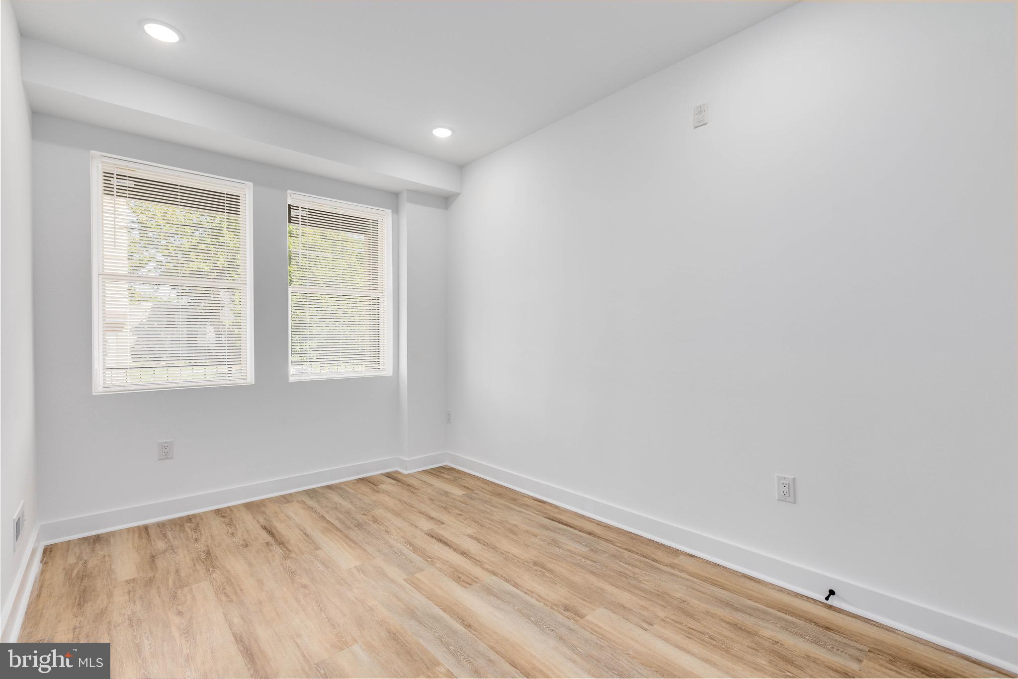 3842 FAIRMOUNT AVENUE B