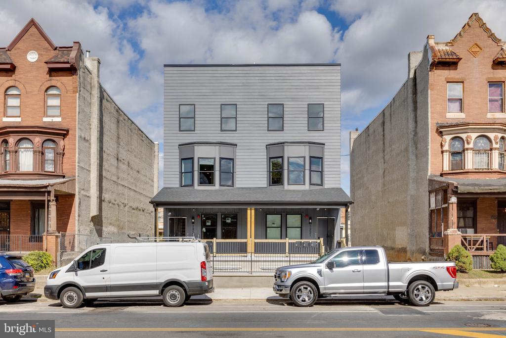 1221 W LEHIGH AVENUE A