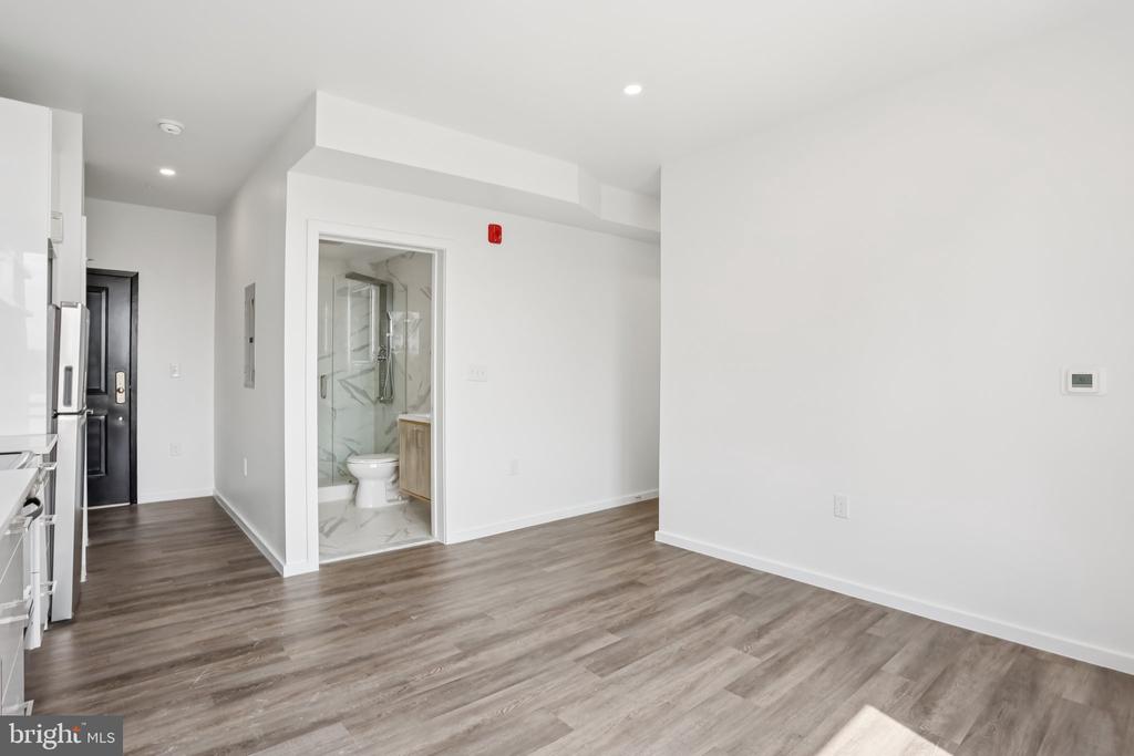 1201 VINE STREET 830 STUDIO