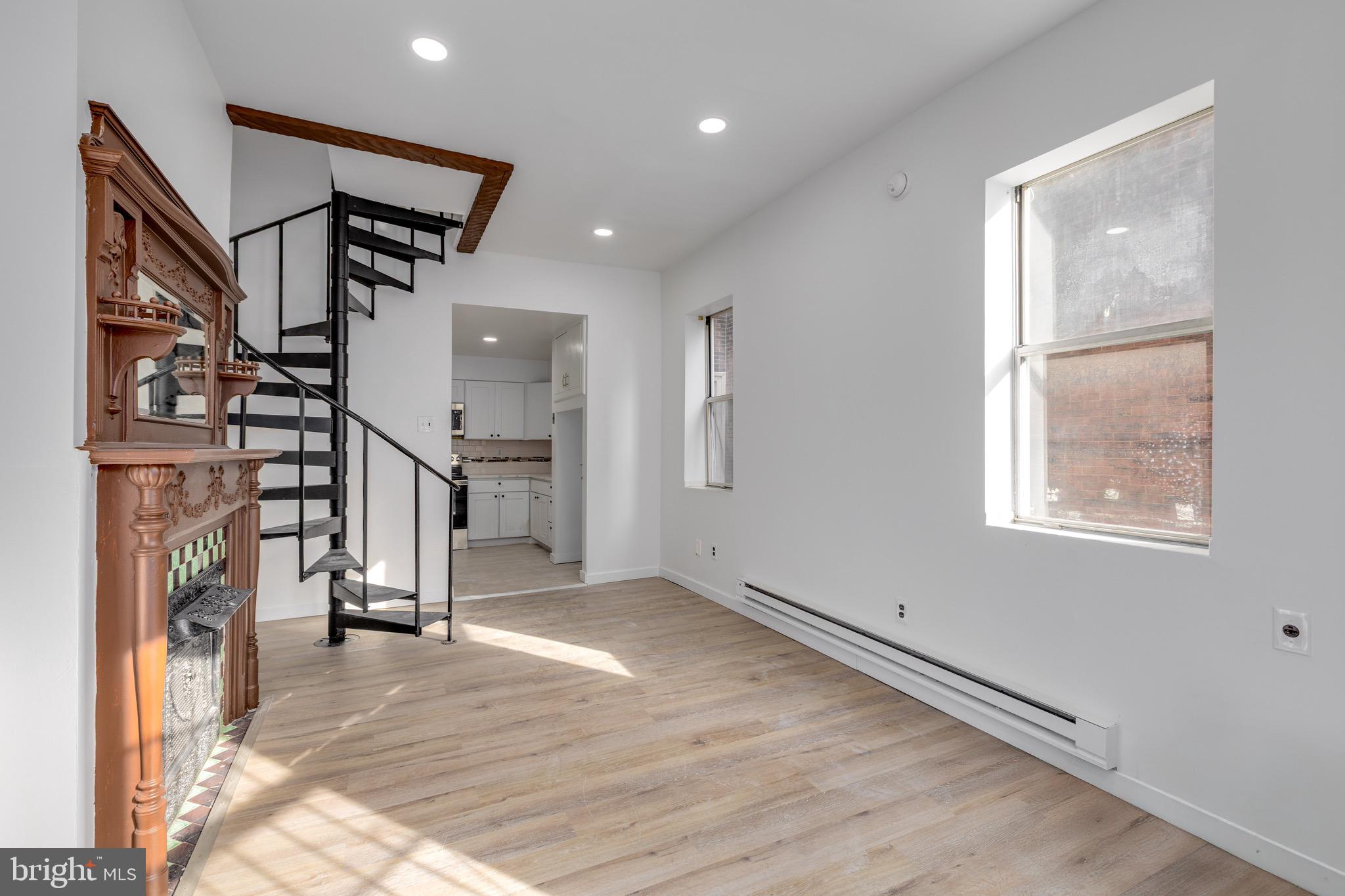 4242 PINE STREET 2FRONT