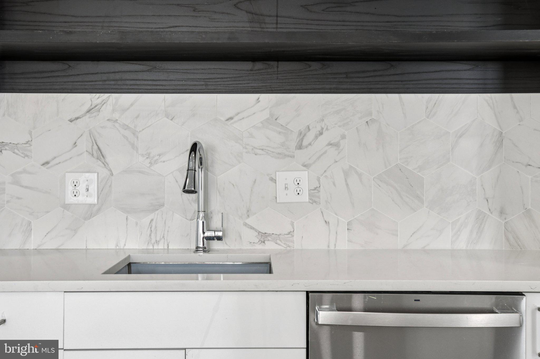 1201 VINE STREET 1 BEDROOM