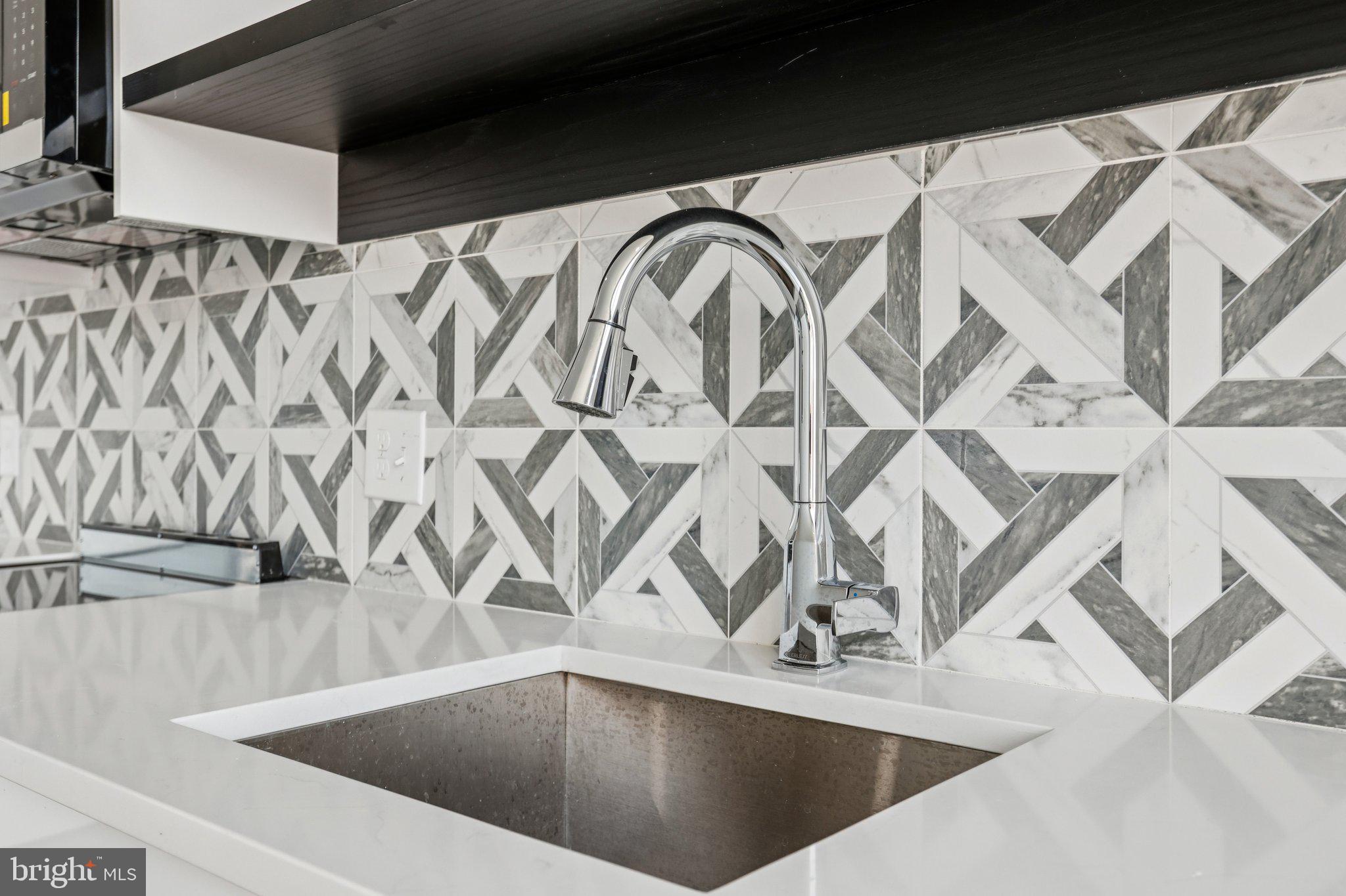 1201 VINE STREET 1 BEDROOM