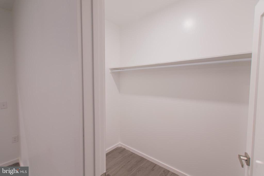 1201 VINE STREET 1 BEDROOM