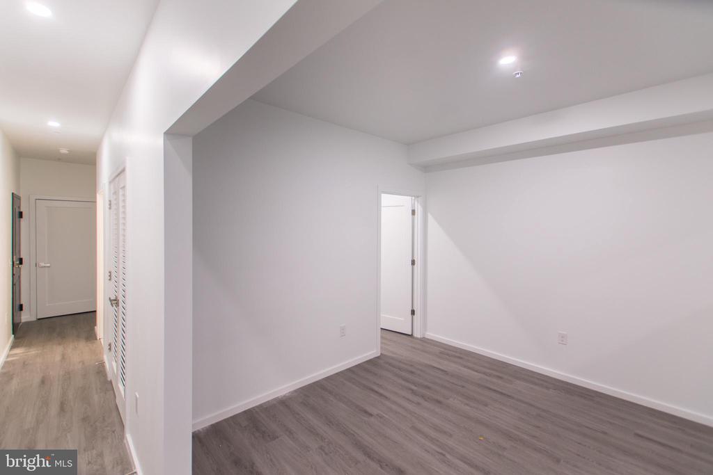 1201 VINE STREET 1 BEDROOM