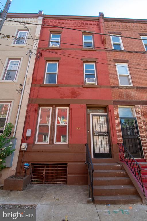 2039 N GRATZ STREET