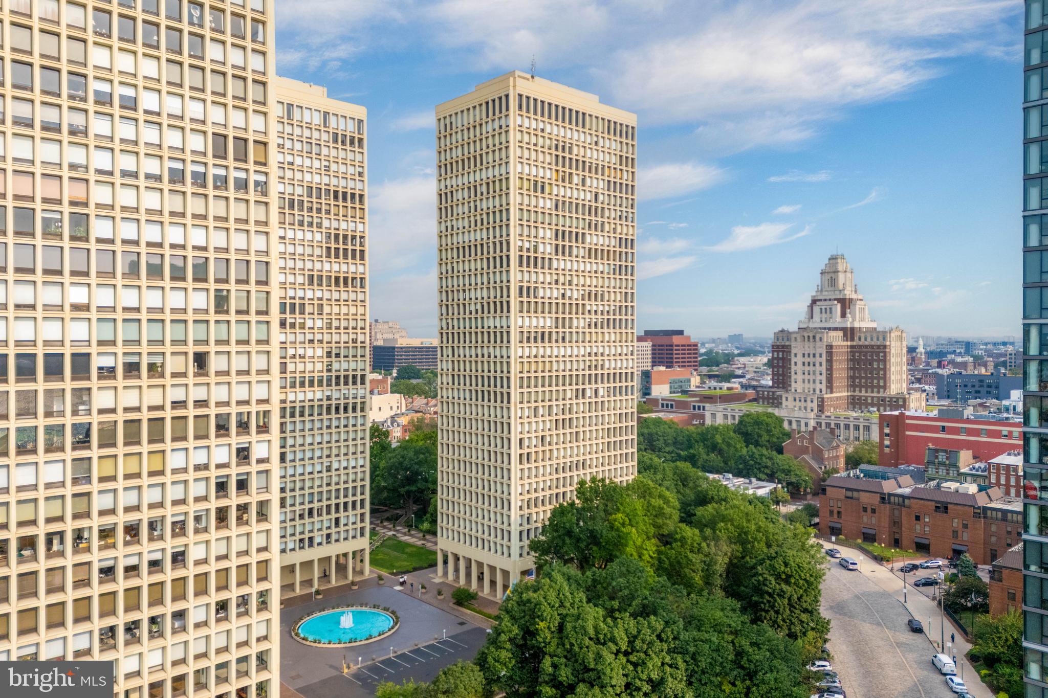 210 LOCUST STREET 10FW