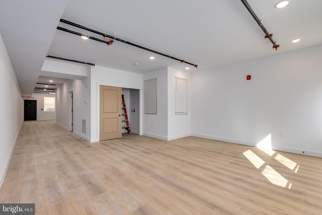 2203 N 7TH STREET 1