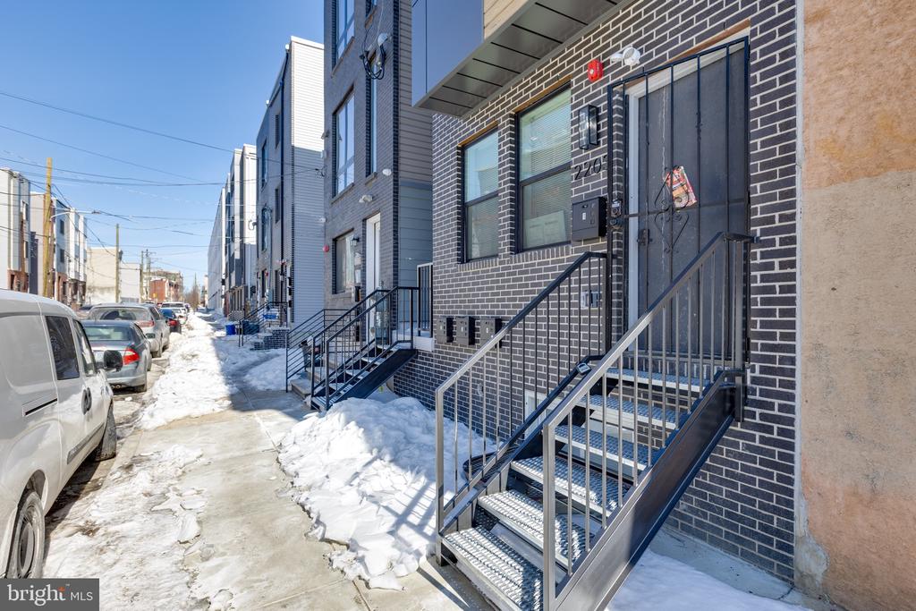 2203 N 7TH STREET 3