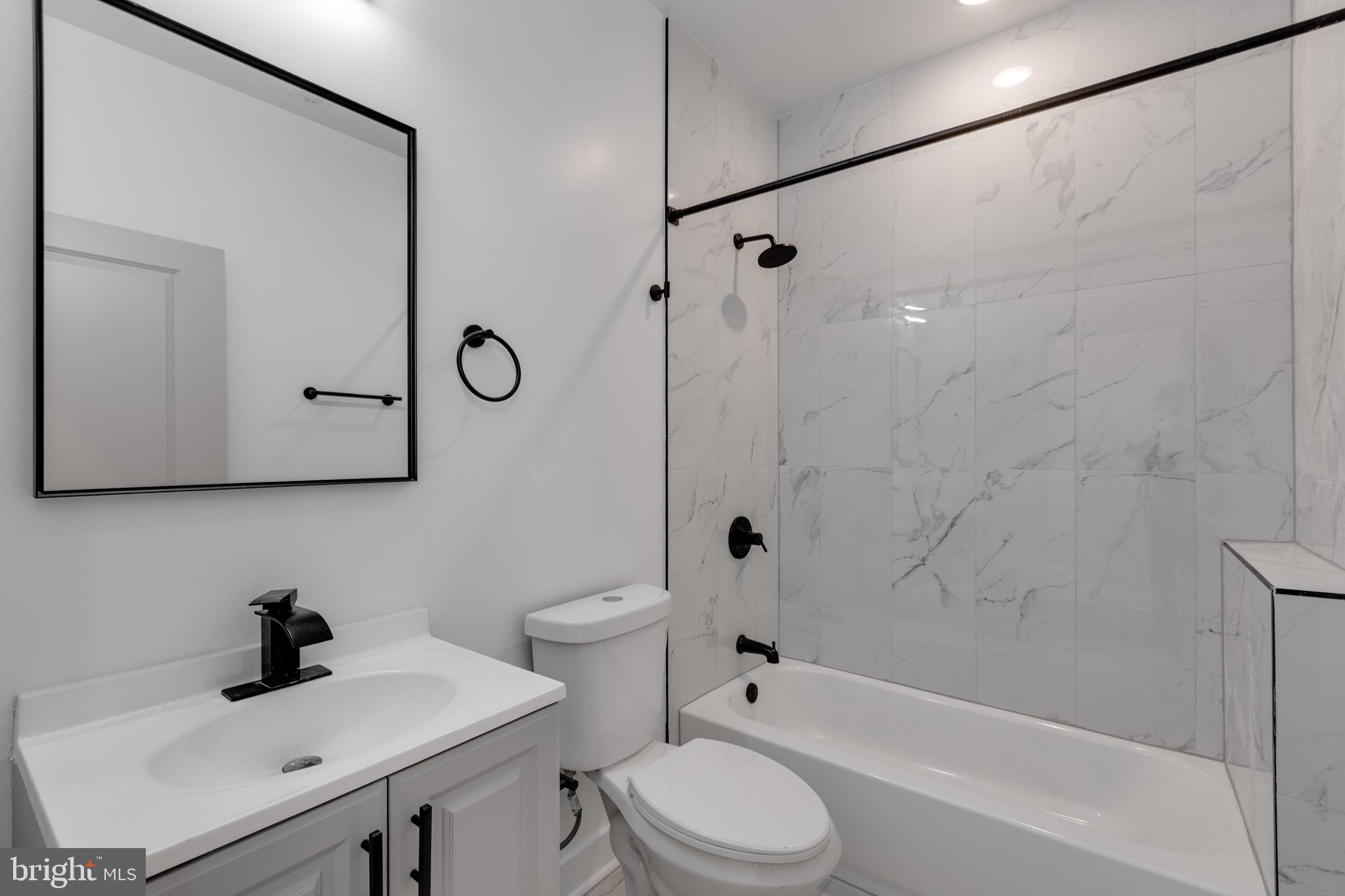 2234 N FRANKLIN STREET 3