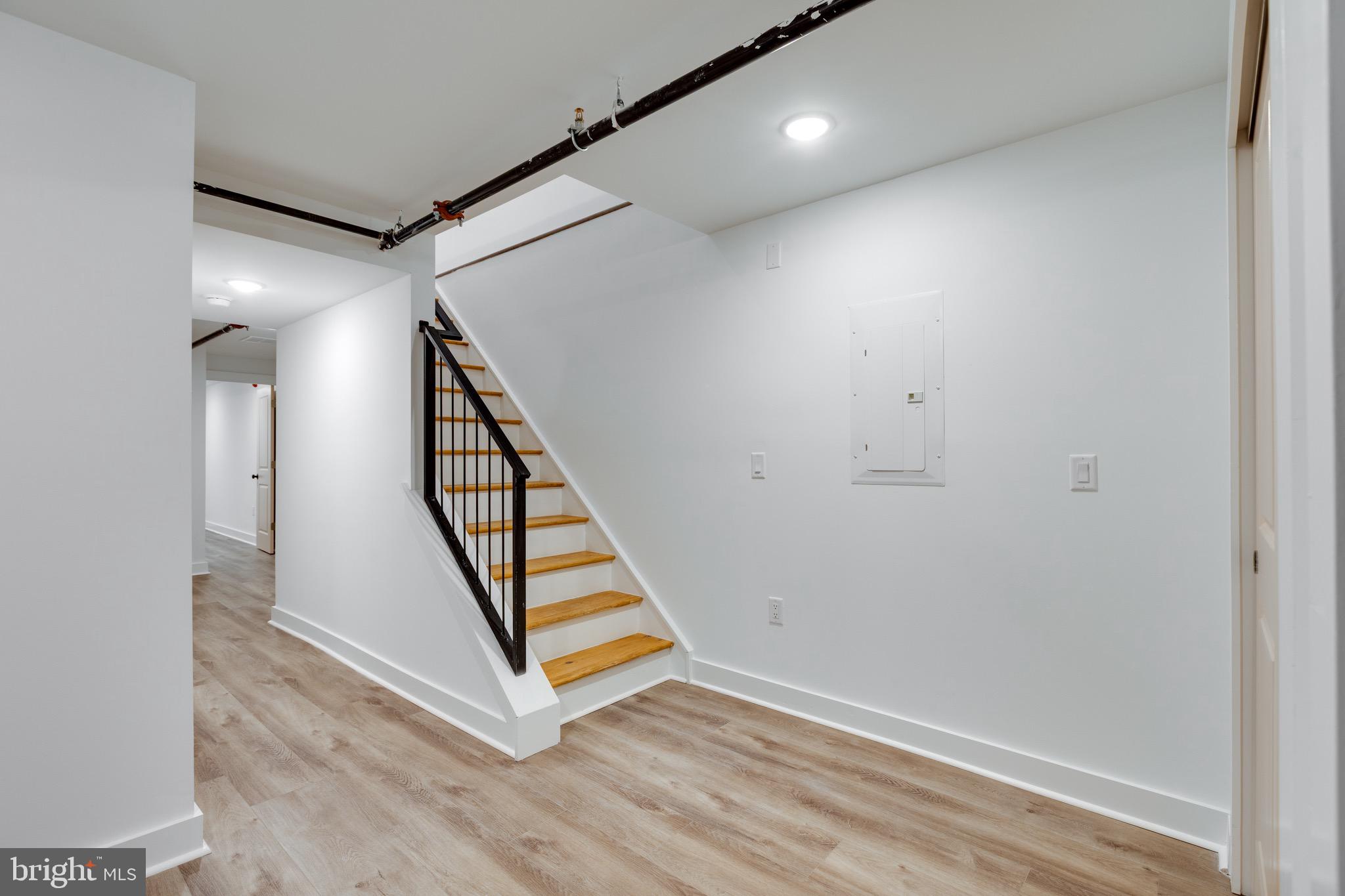 1634 W SUSQUEHANNA AVENUE 1