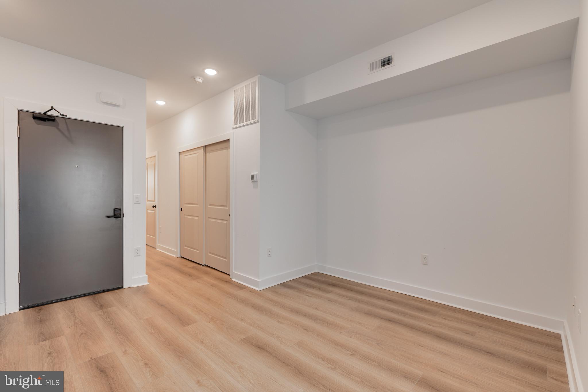 1634 W SUSQUEHANNA AVENUE 2