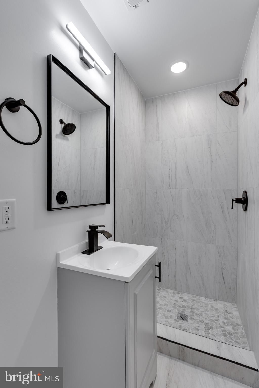 1634 W SUSQUEHANNA AVENUE 2