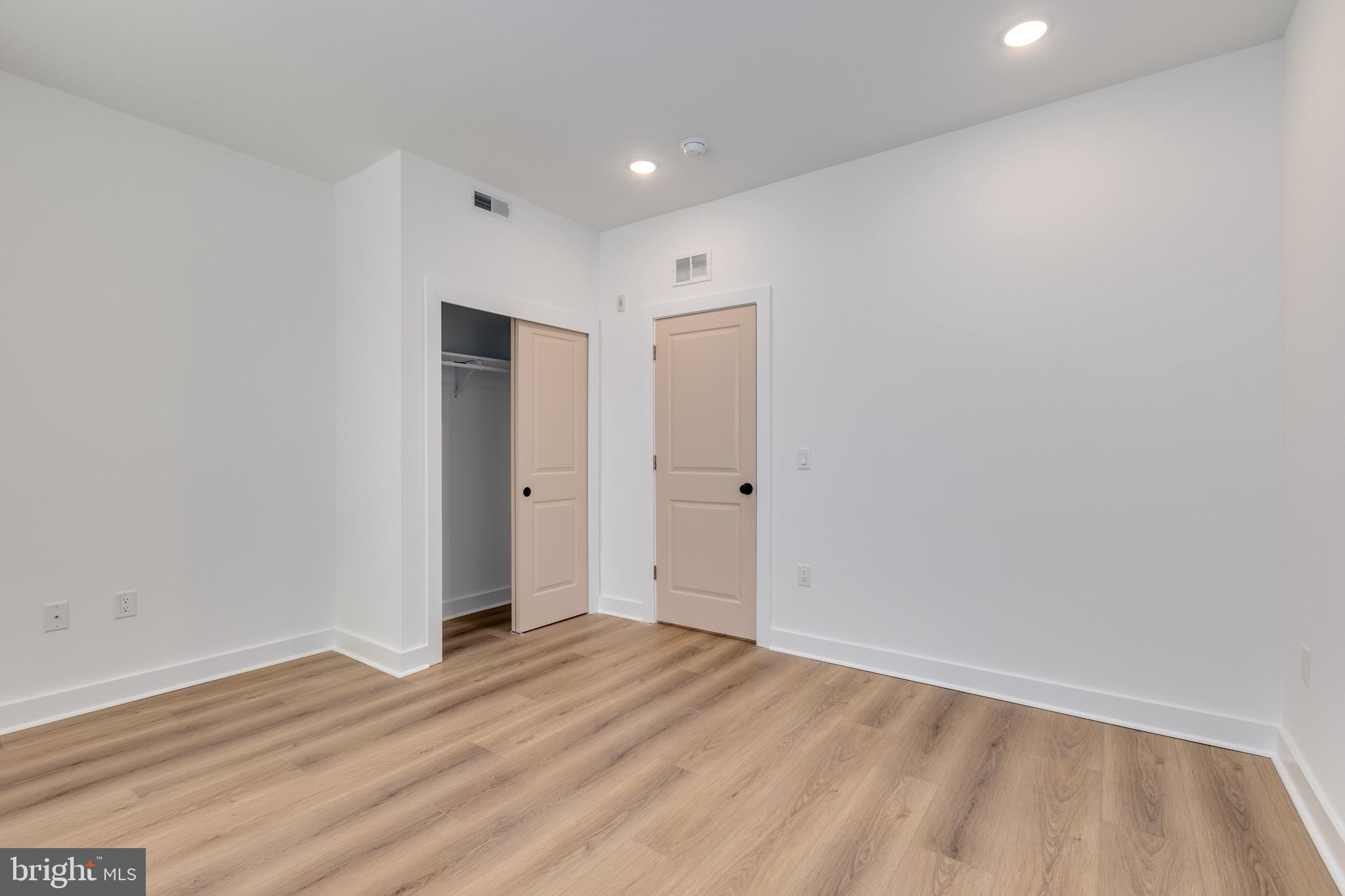 1634 W SUSQUEHANNA AVENUE 2