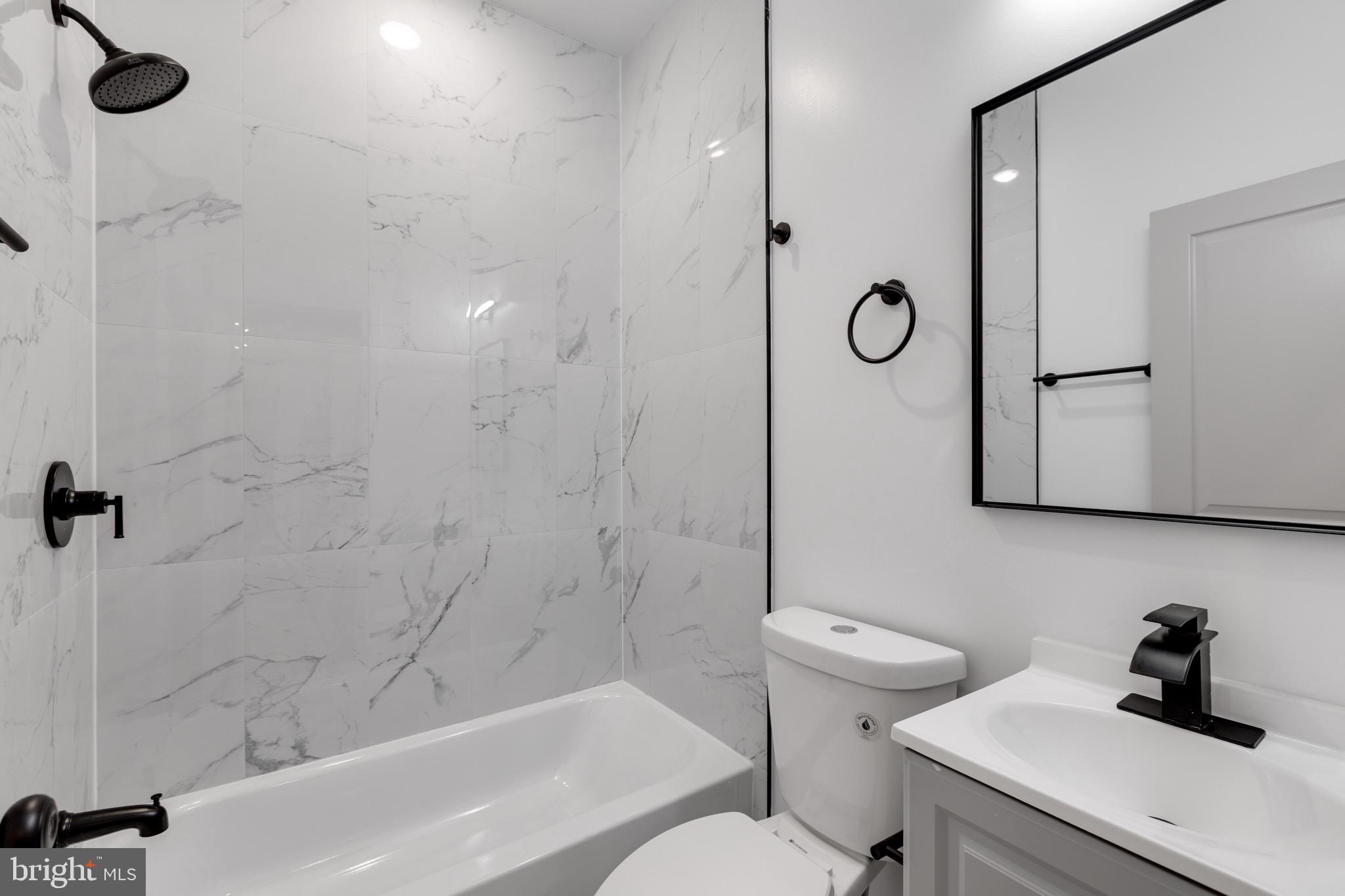 1634 W SUSQUEHANNA AVENUE 2