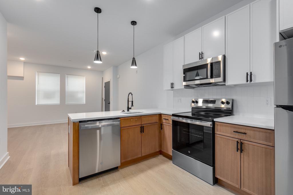 2350 N 16TH STREET 1