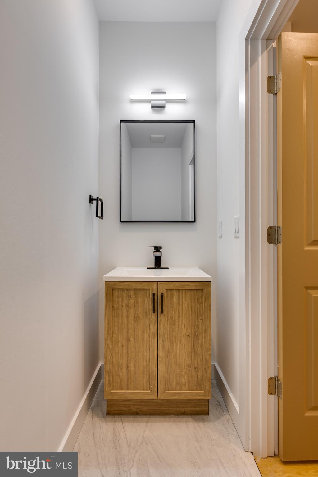 2350 N 16TH STREET 1