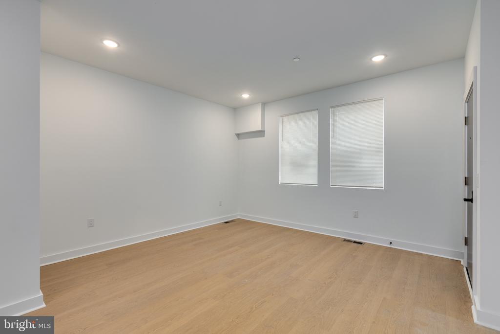 2350 N 16TH STREET 1