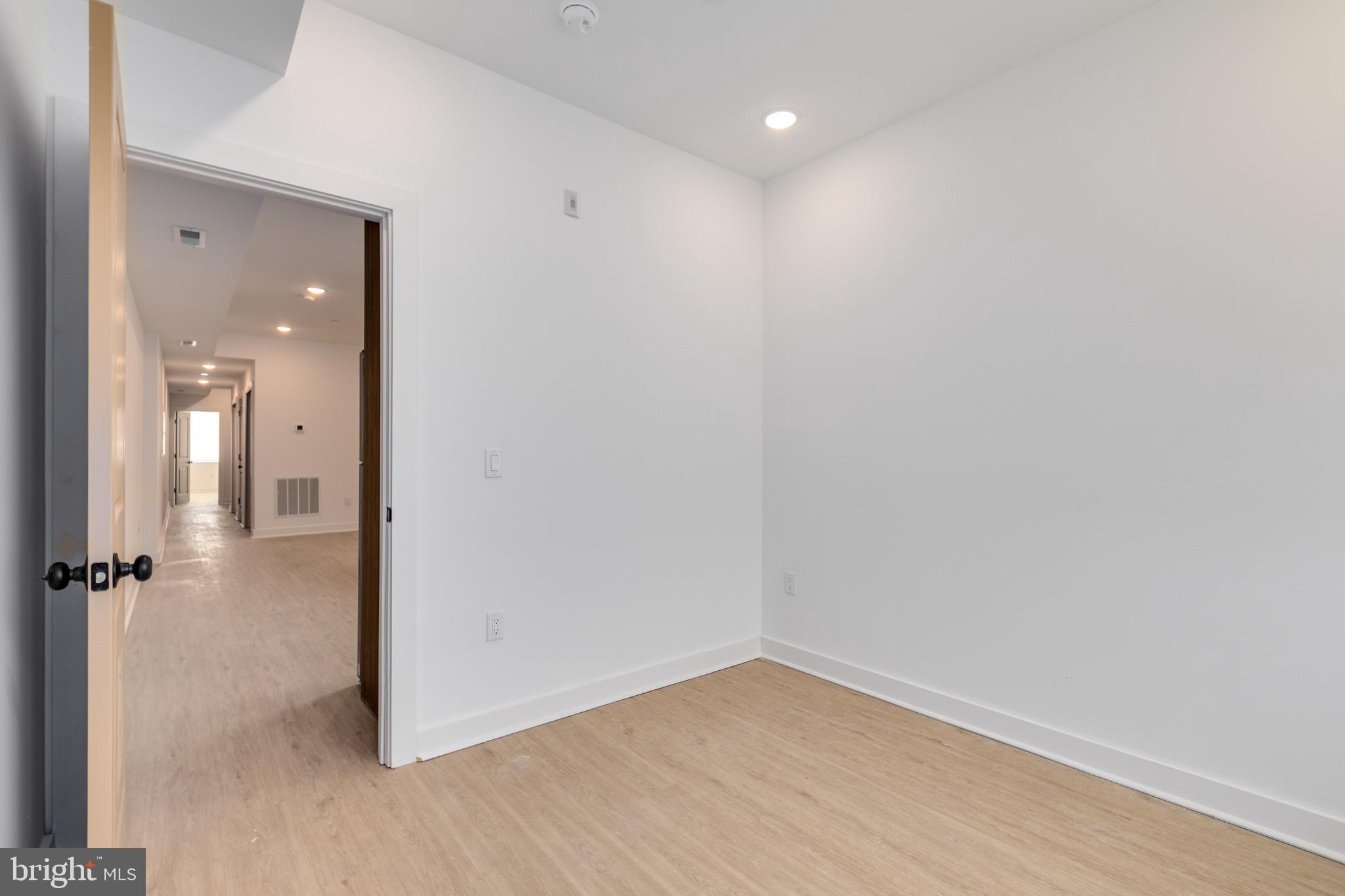 4153 MANTUA AVENUE 2