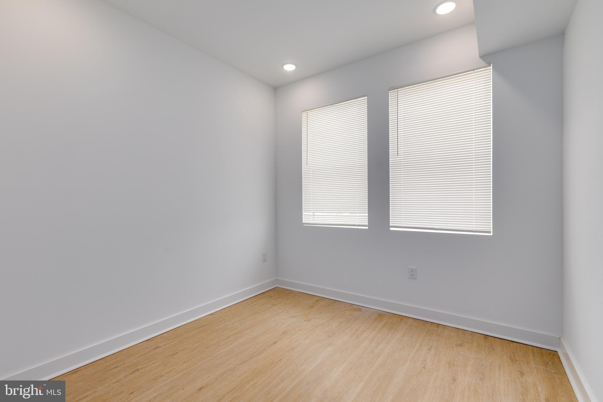 4153 MANTUA AVENUE 2