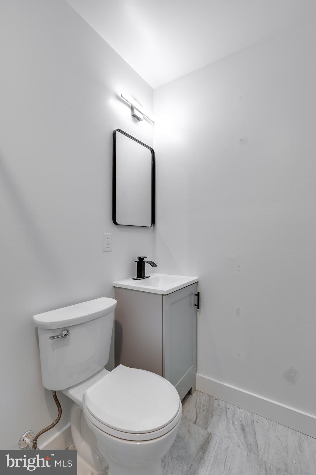 4153 MANTUA AVENUE 2