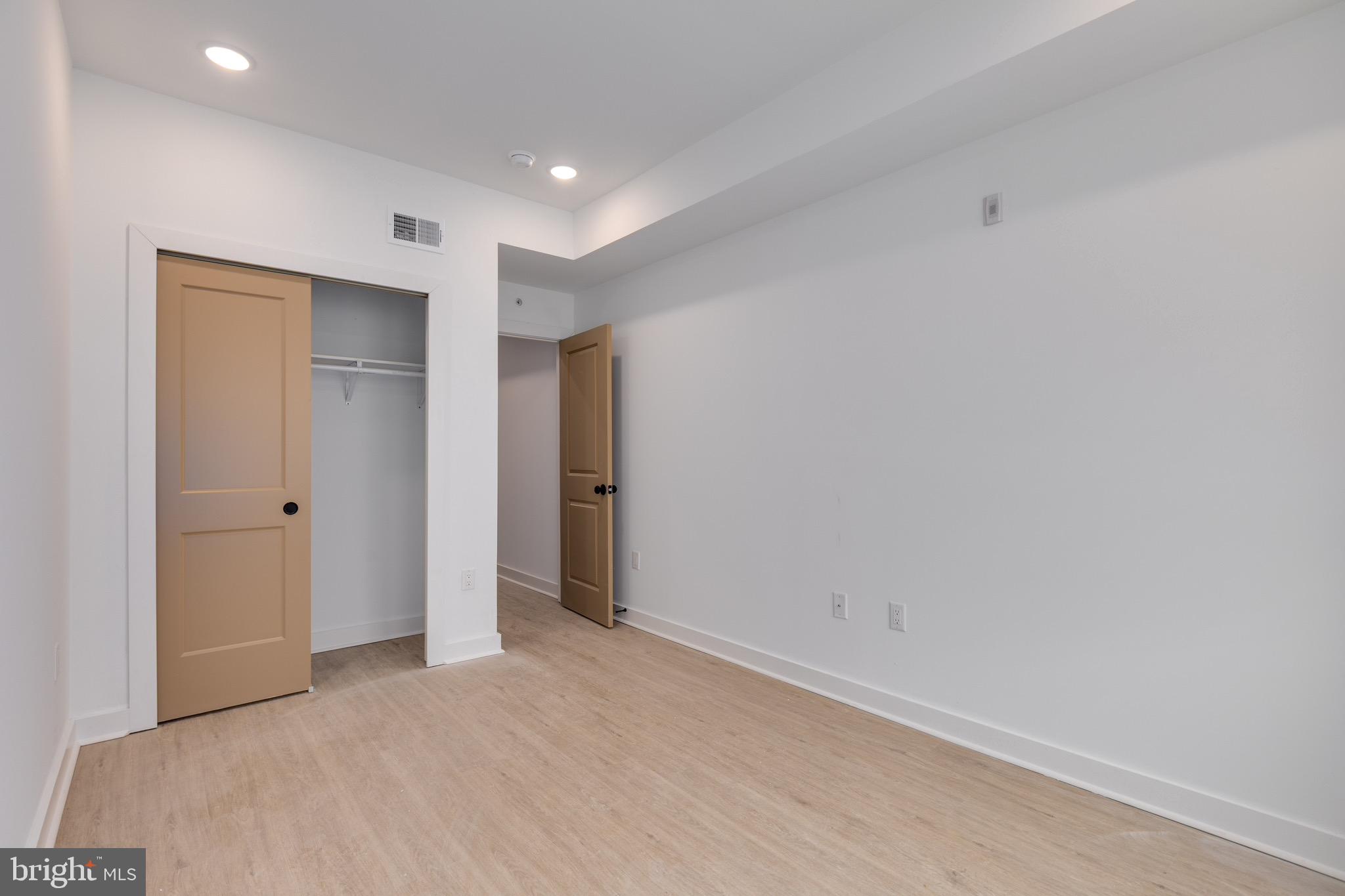 4153 MANTUA AVENUE 2