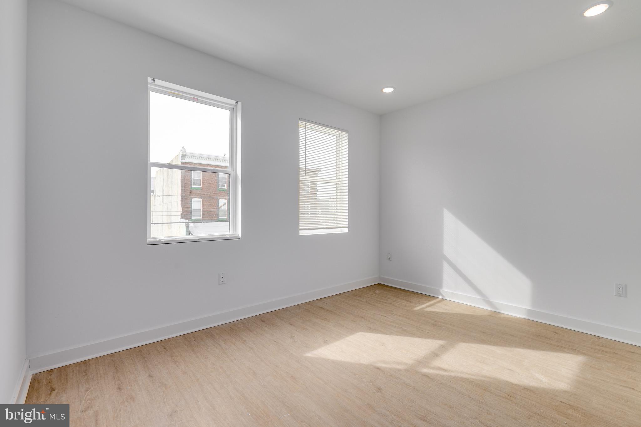 4153 MANTUA AVENUE 3