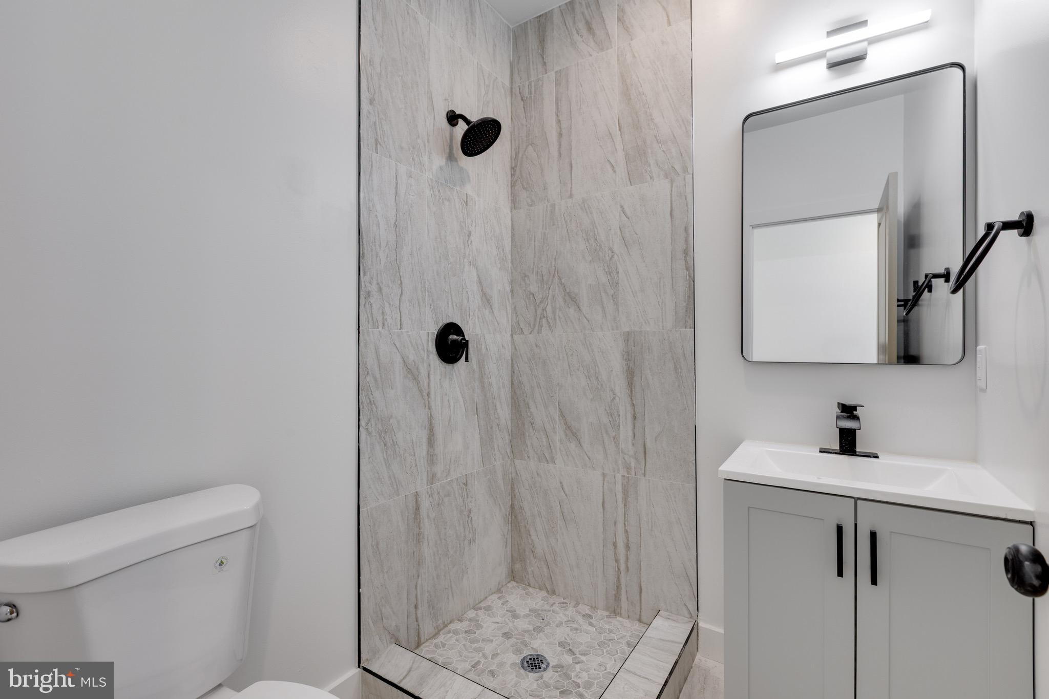 4153 MANTUA AVENUE 4