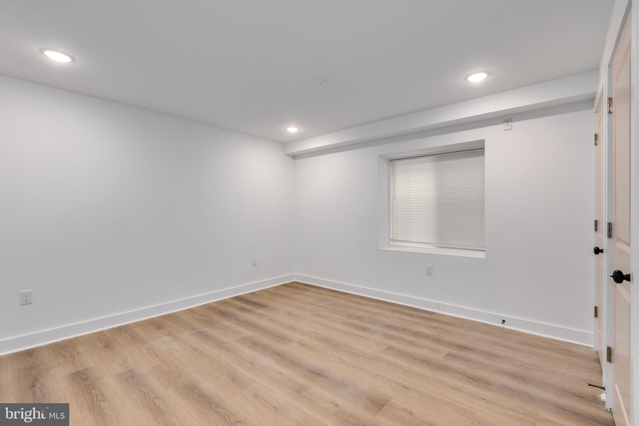 2234 N FRANKLIN STREET 4