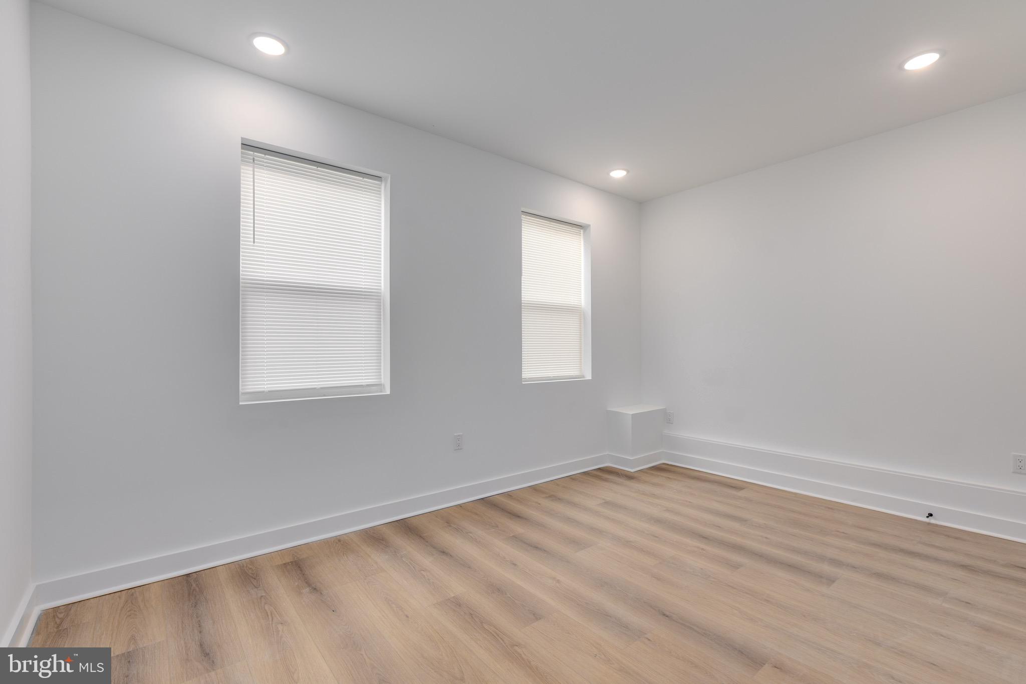 2234 N FRANKLIN STREET 4