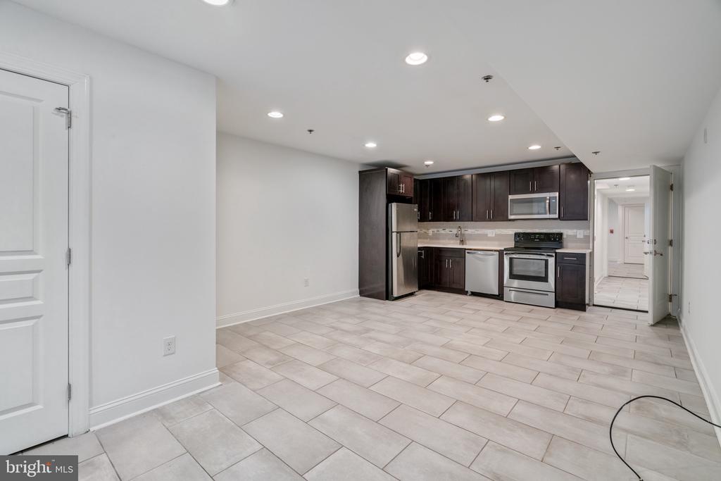 2566 FRANKFORD AVENUE