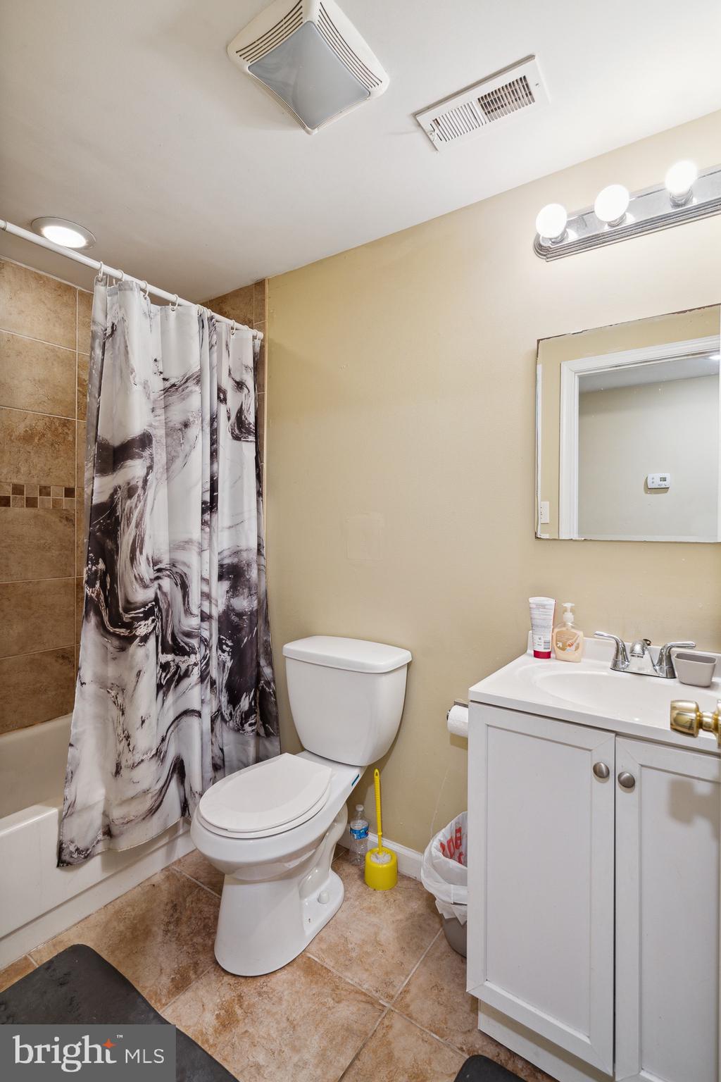 1611 N 17TH STREET 1