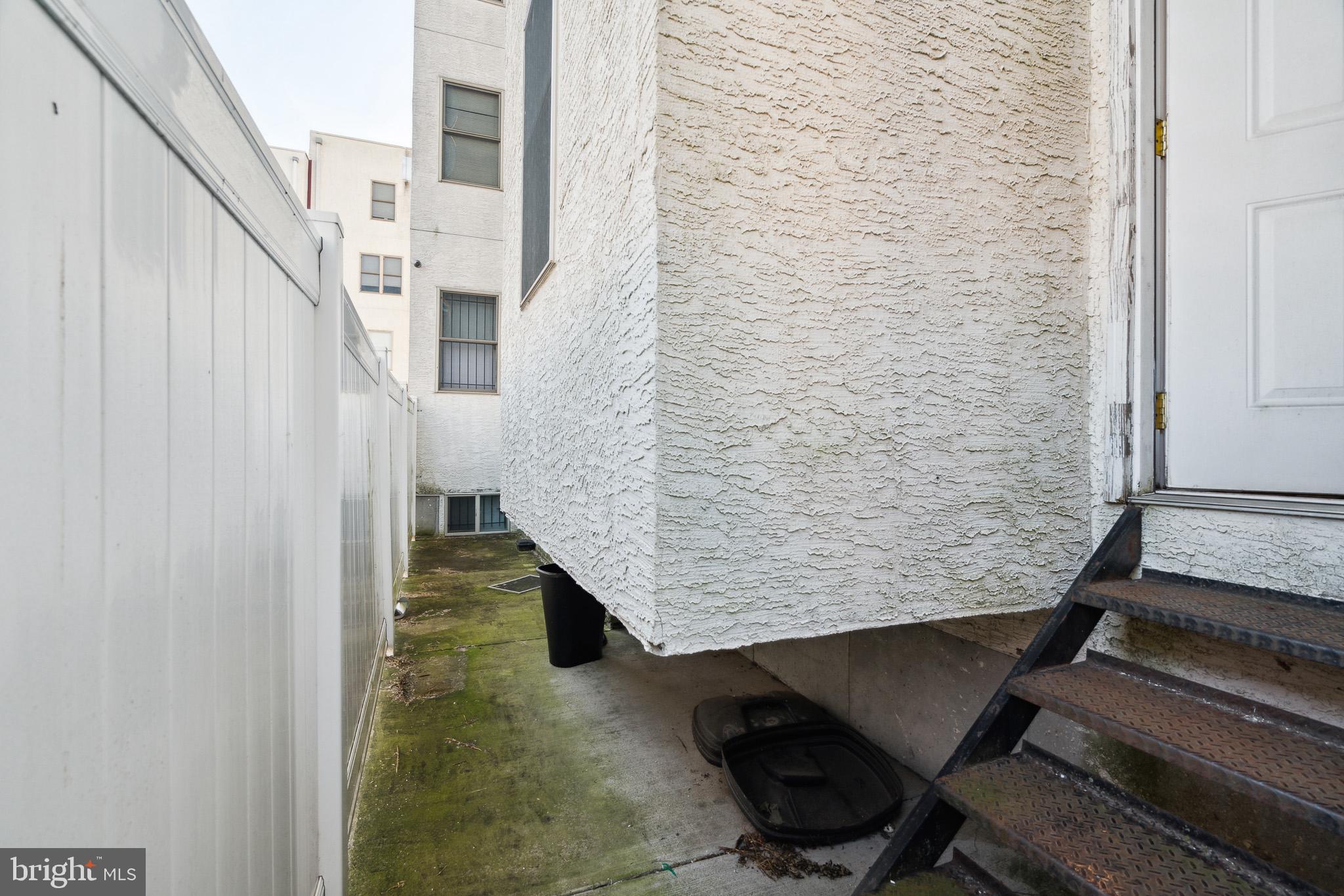 1611 N 17TH STREET 2