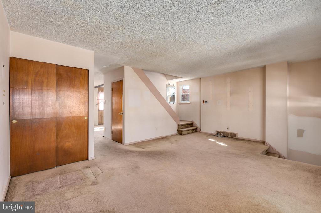12401 MEDFORD ROAD