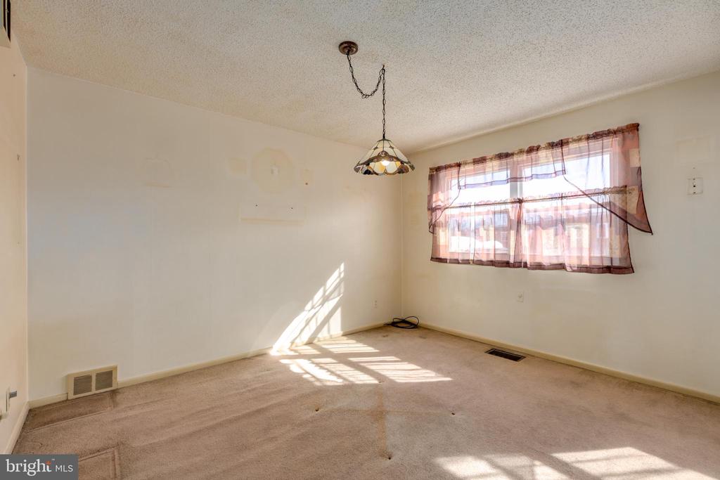 12401 MEDFORD ROAD