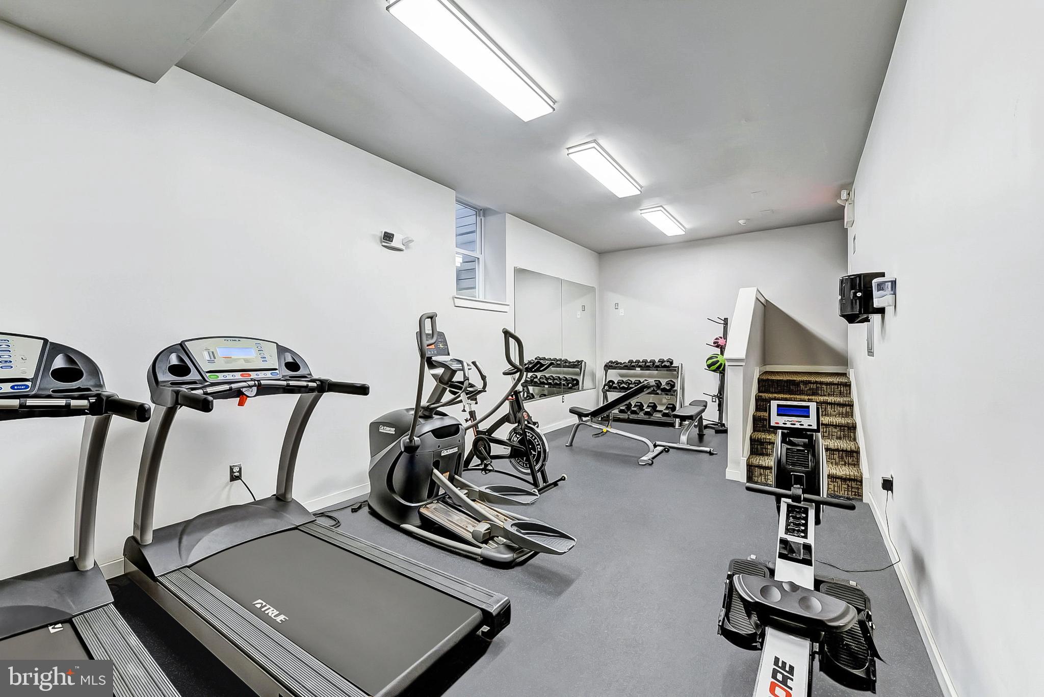 4605 CHESTER AVENUE 1 BED