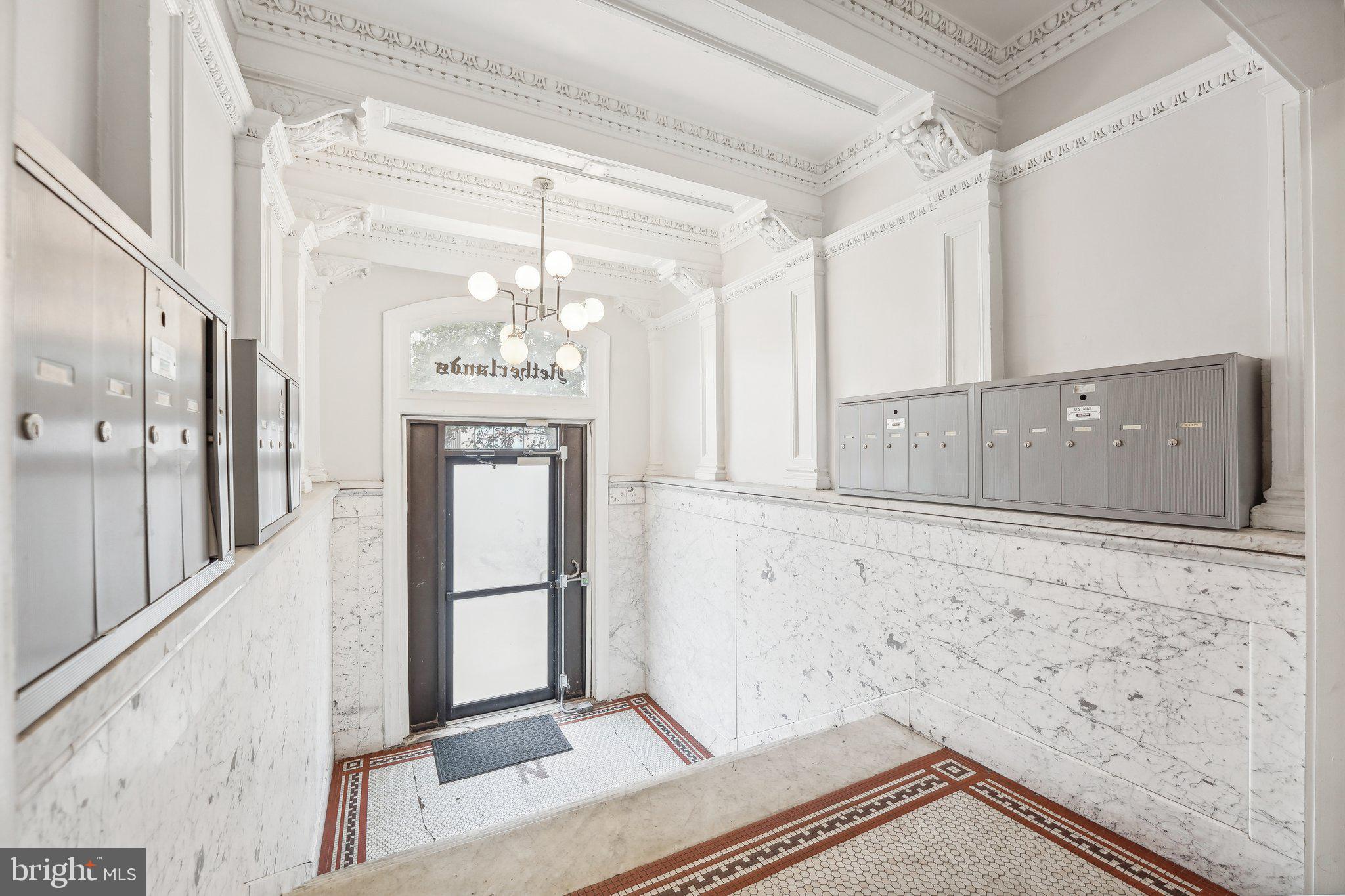 4300 CHESTNUT STREET 1 BED