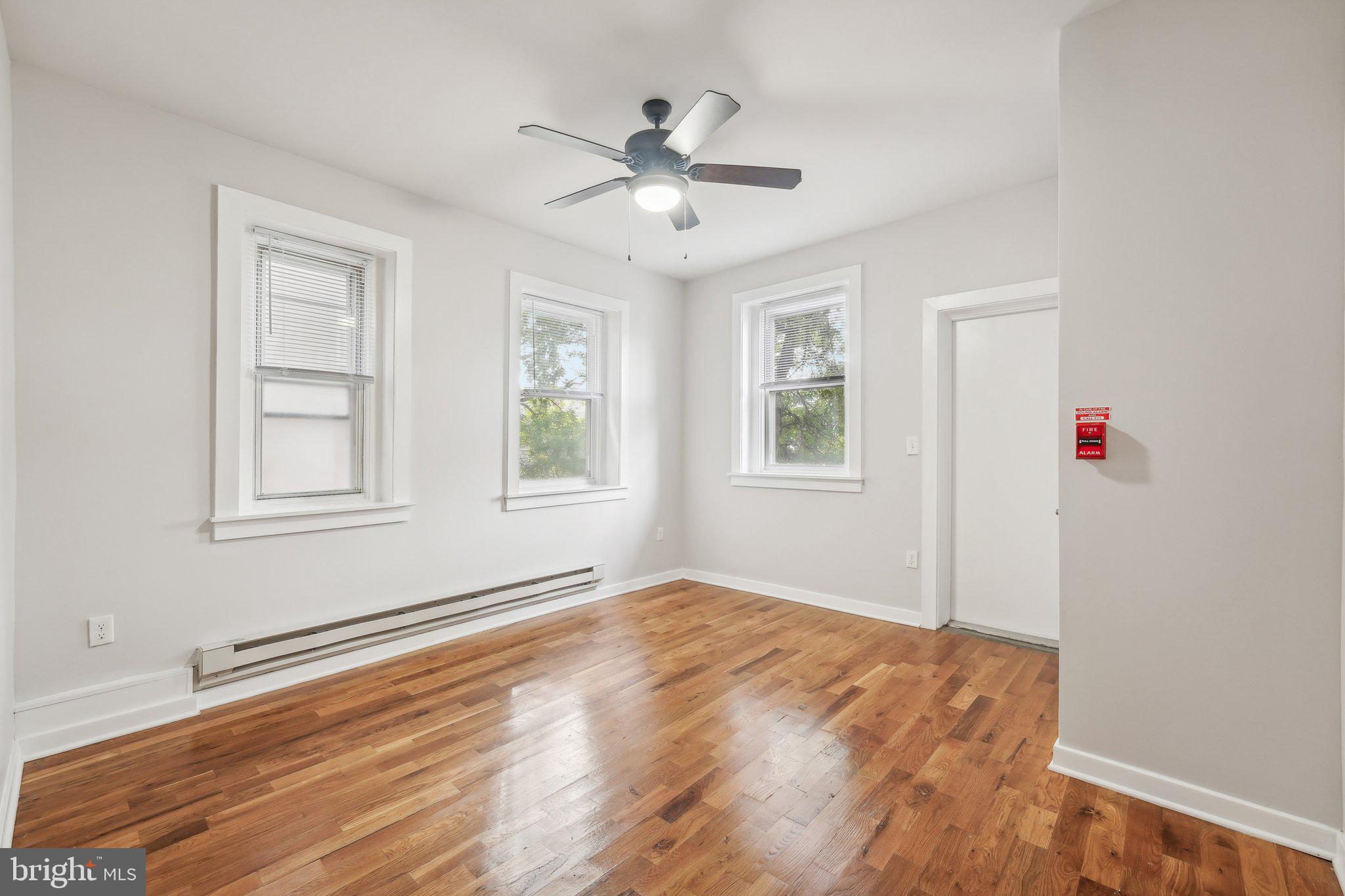 4300 CHESTNUT STREET 1 BED